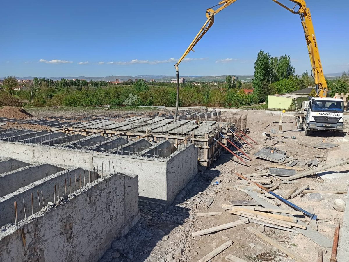 Araç İnşaat Betoncusu